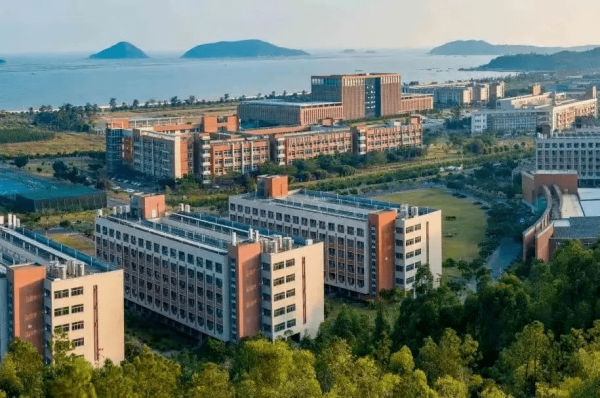 2021年珠海科技学院专插本招生专业人数汇总